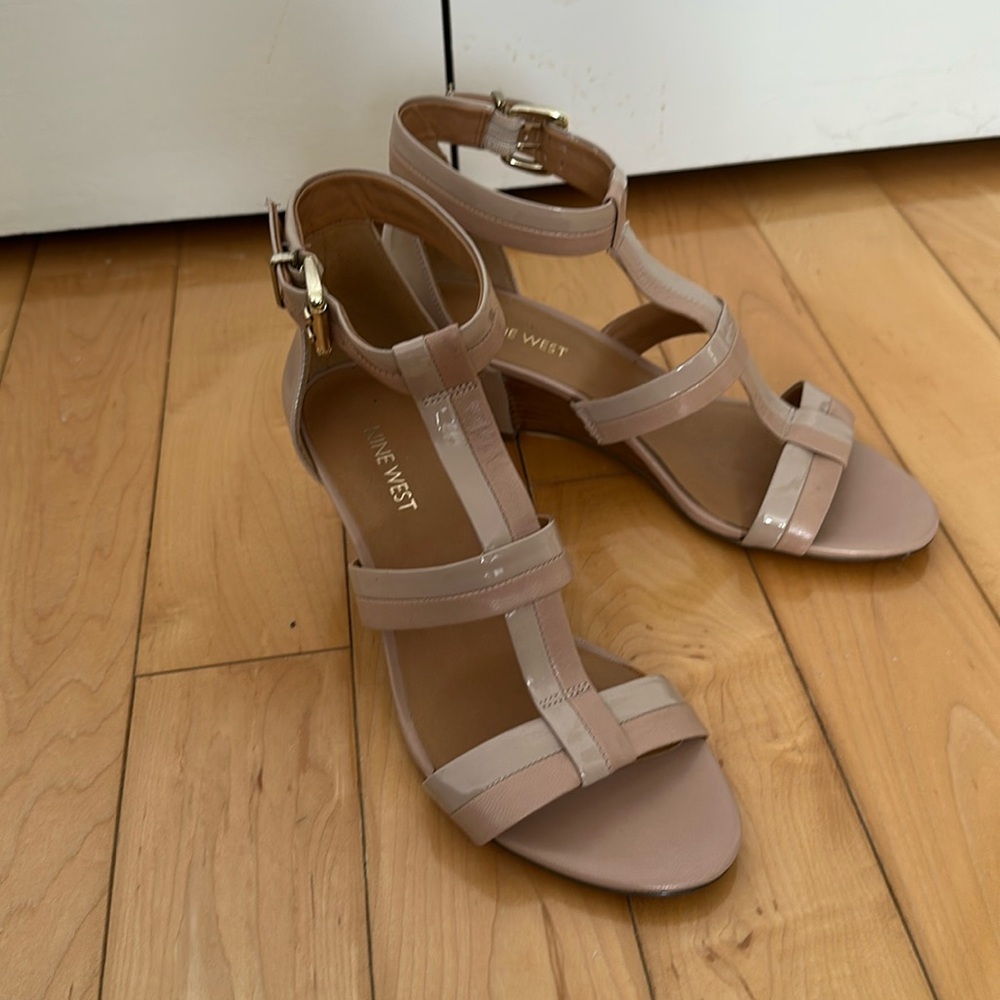 NINE WEST Nude Wedge Sandals